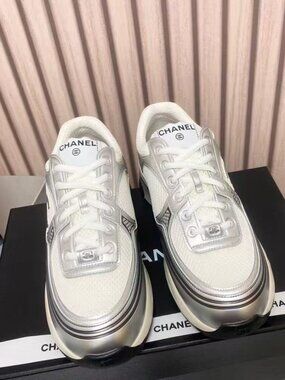 🍡🍡Chanel silver and white color-blocked double C platform casual sneakers🍦🍦